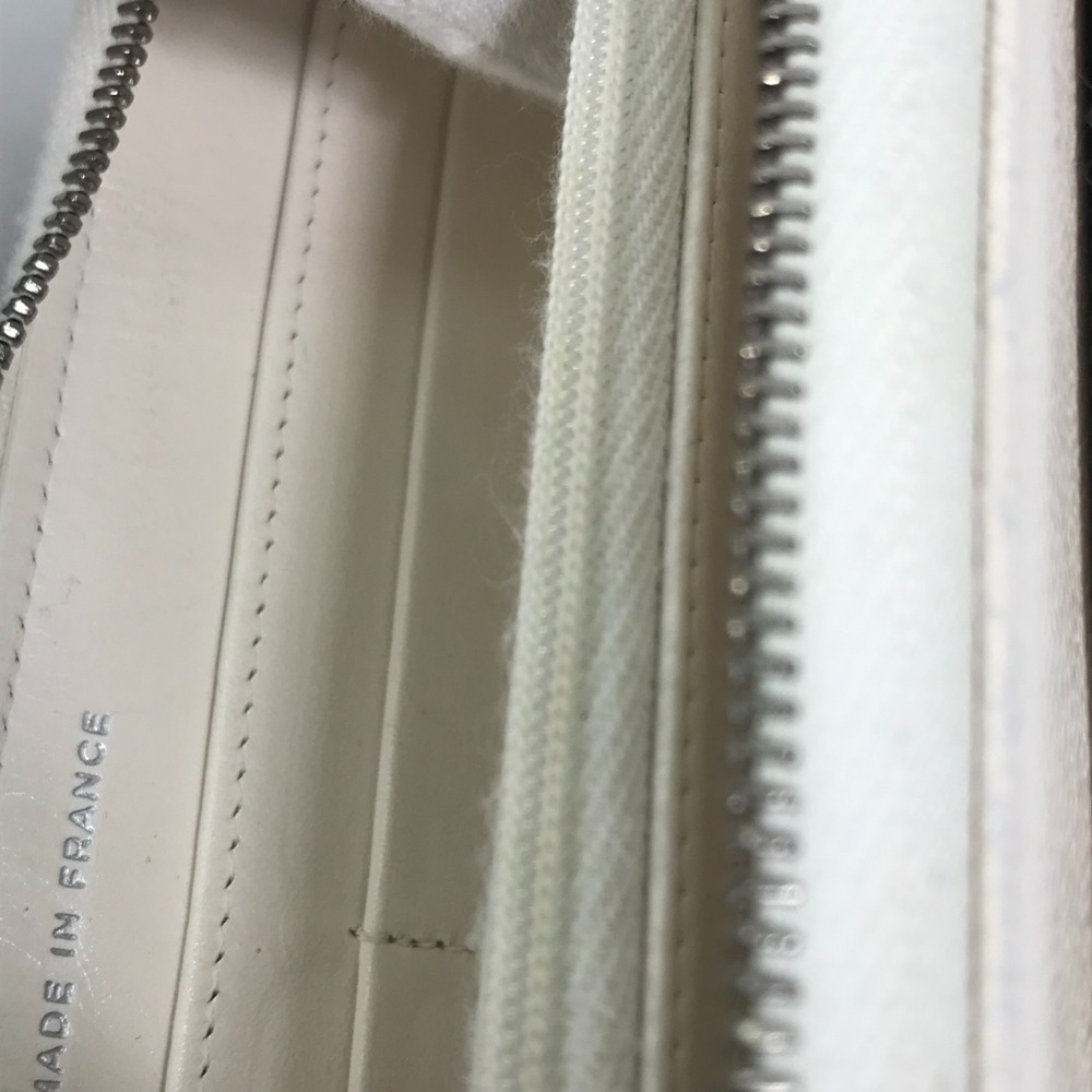 CHANEL Authentic White Caviar Leather Logo Wallet - Picture 11 of 16